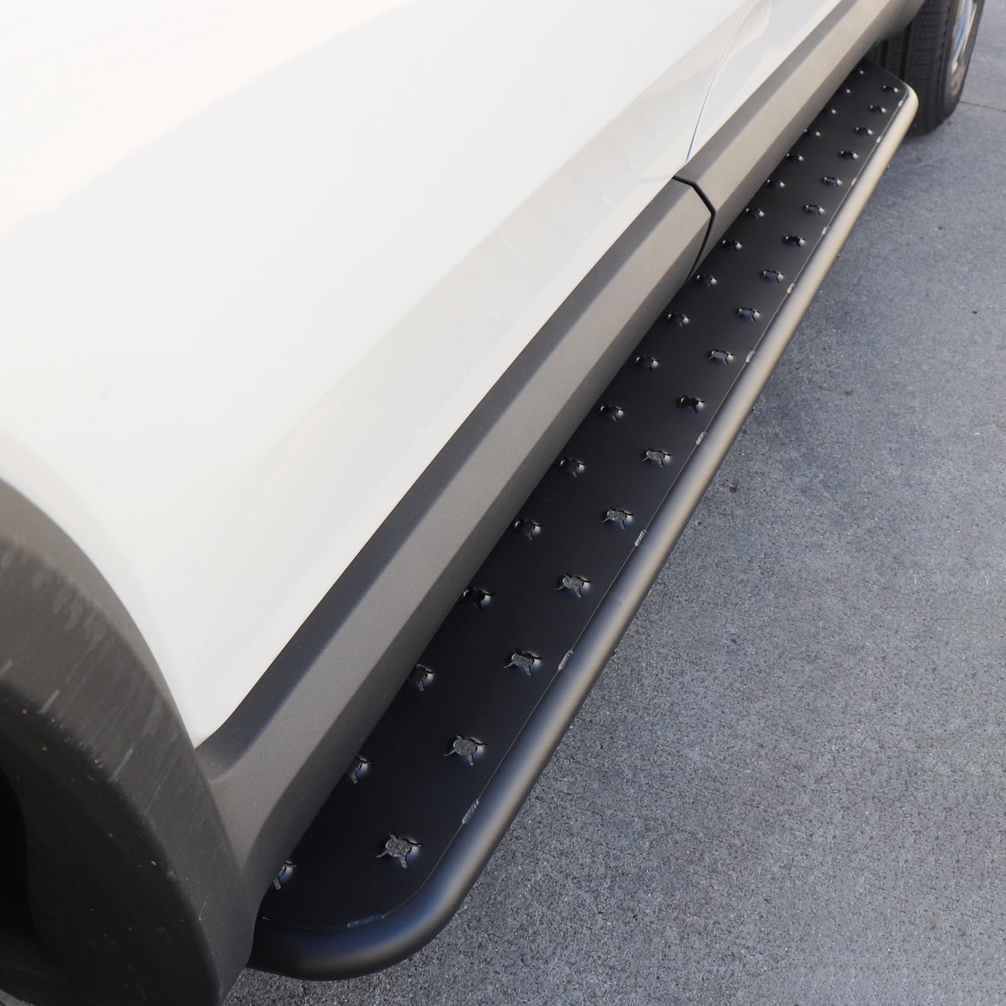Stainless Steel Running Boards for R1S/SUV (Stealth Black)